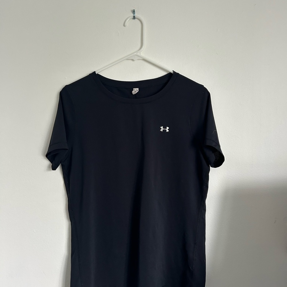 Under Armour Men's Dark Tee